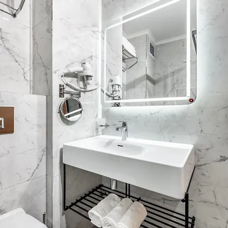 بريستول فندق 4*