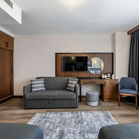 호텔 브리스톨 4*