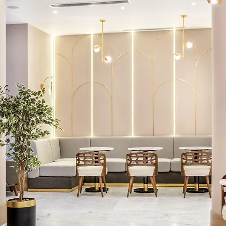 布里斯托尔酒店 4*