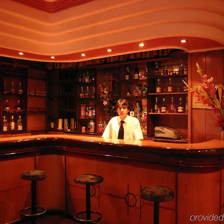 布里斯托尔酒店 4*